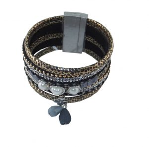 6818CA6A Lederarmband mit hochwertigen Glaskristallen