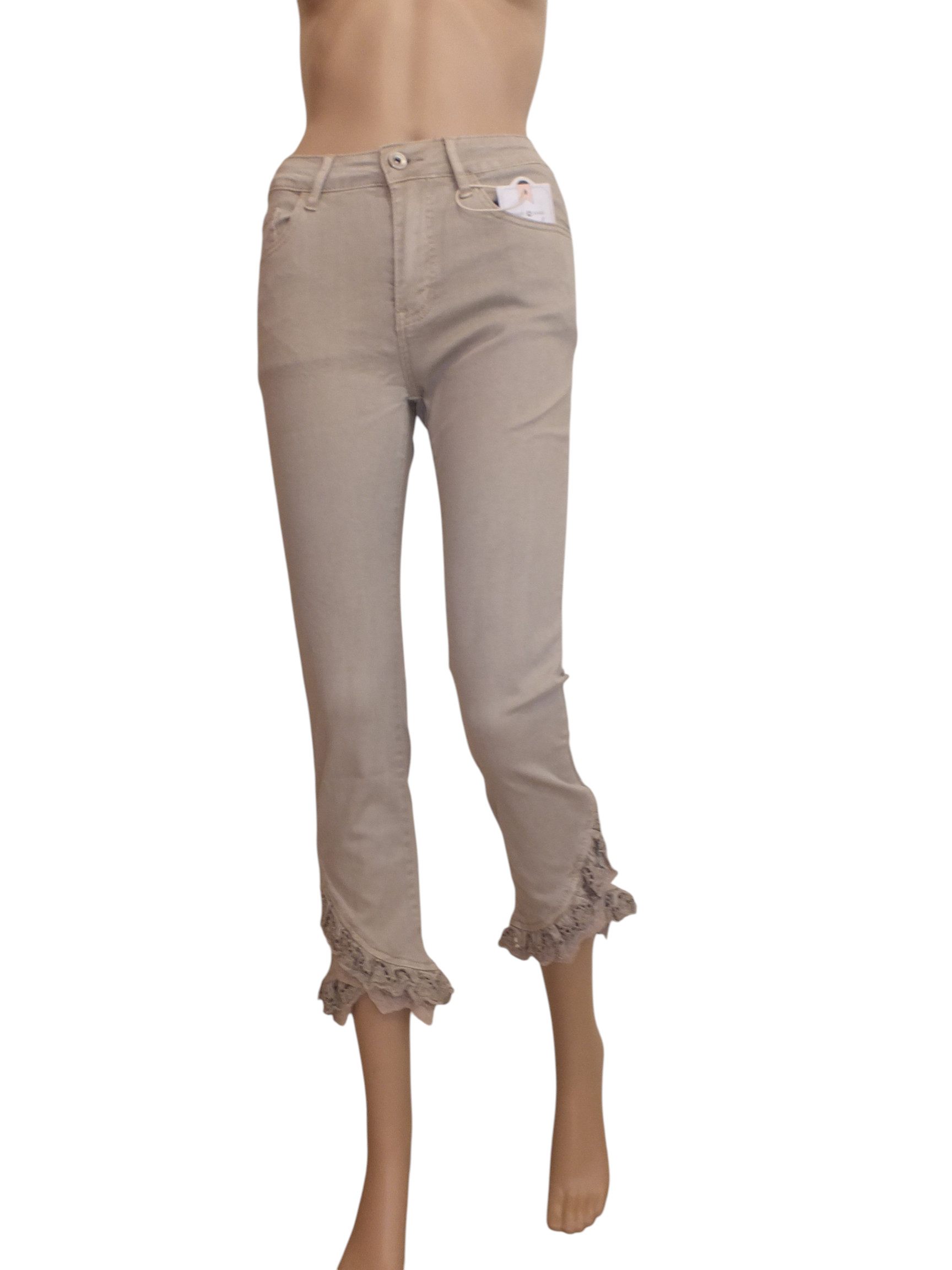 10091OJ6 verzierte Jeanshose taupe Gr 36, 38, 40 u 42 10091OJ6 verzierte Jeanshose taupe Gr 36, 38, 40 u 42