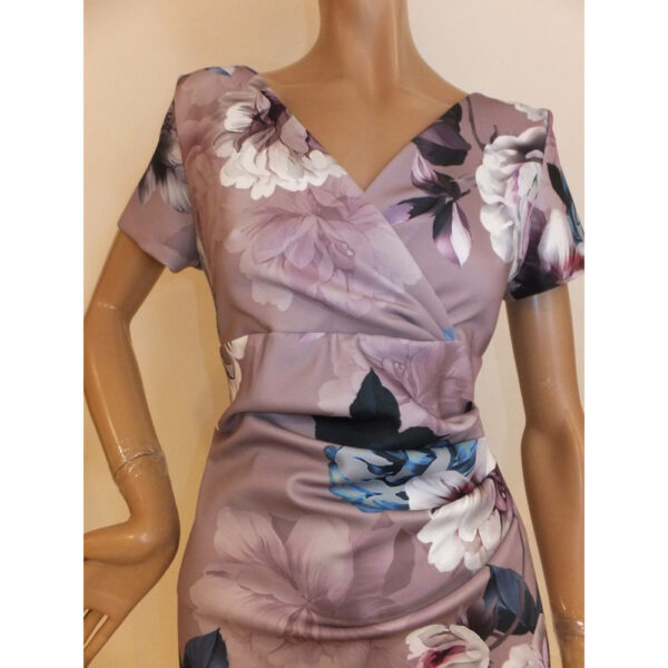 8886SK2 Swing Kleid Blumen rose Gr 42